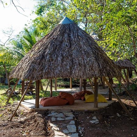 La Choza Playa Venao Hostel Exterior photo