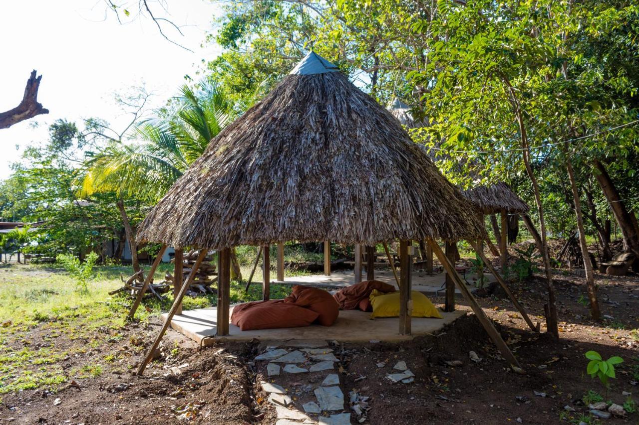 La Choza Playa Venao Hostel Exterior photo